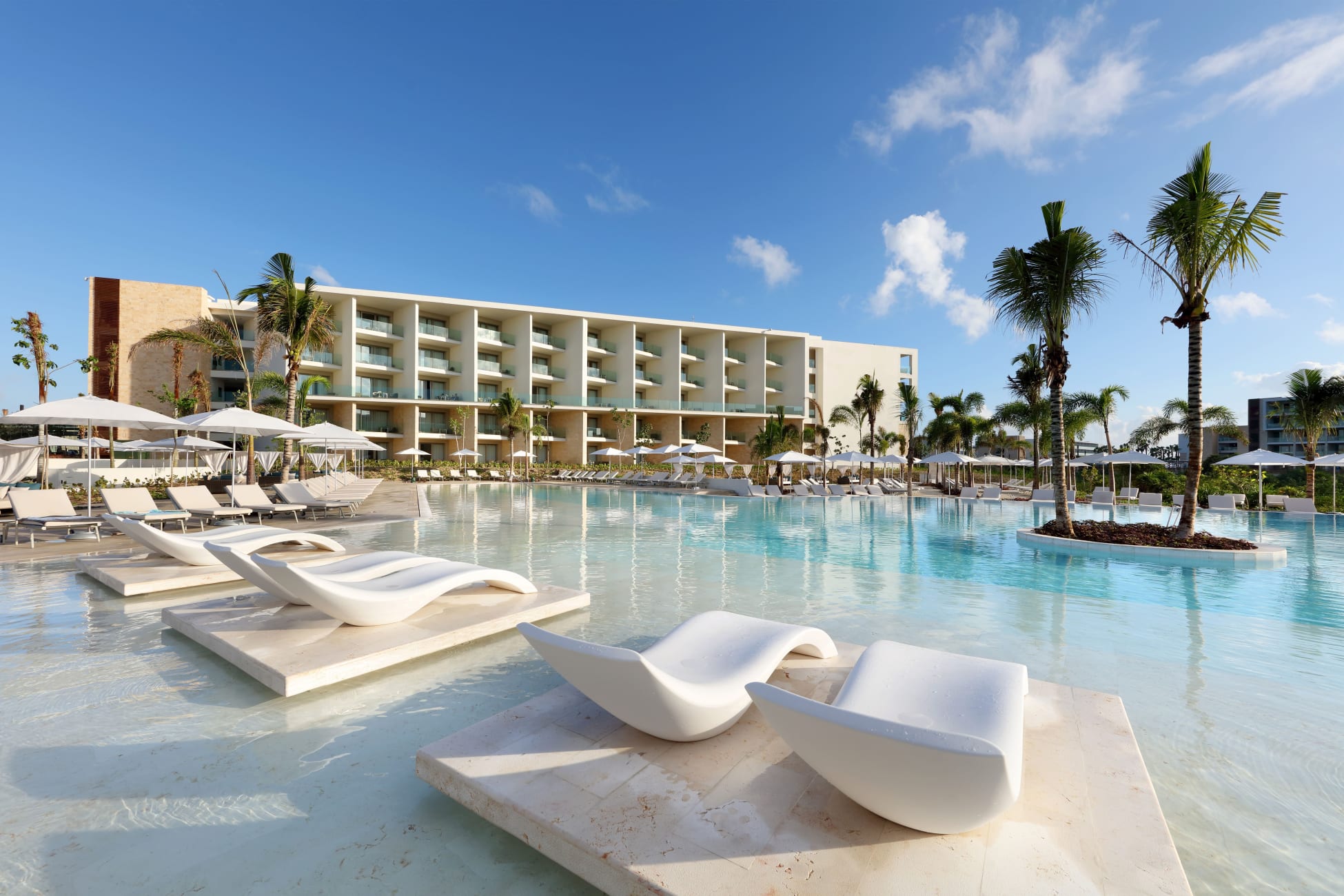 grand-palladium-costa-mujeres-pool