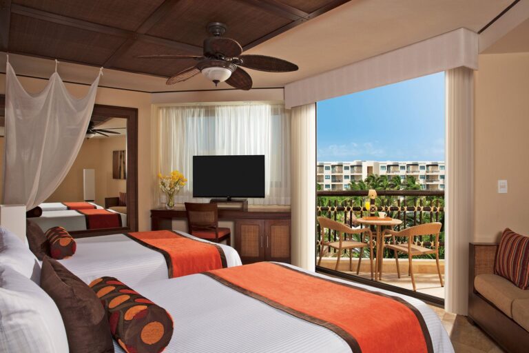 RIV-Dreams-Riviera-Cancun-Room-Premium-Deluxe-Tropical-Garden-View-Double