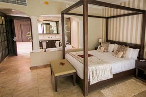 junior_suite_with_Jacuzzi