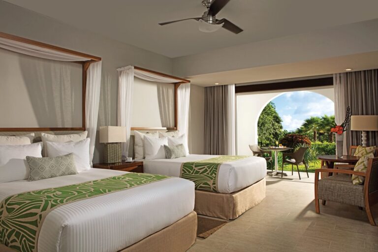 LRM-Dreams-Dominicus-Room-Deluxe-Tropical-View-Double-01