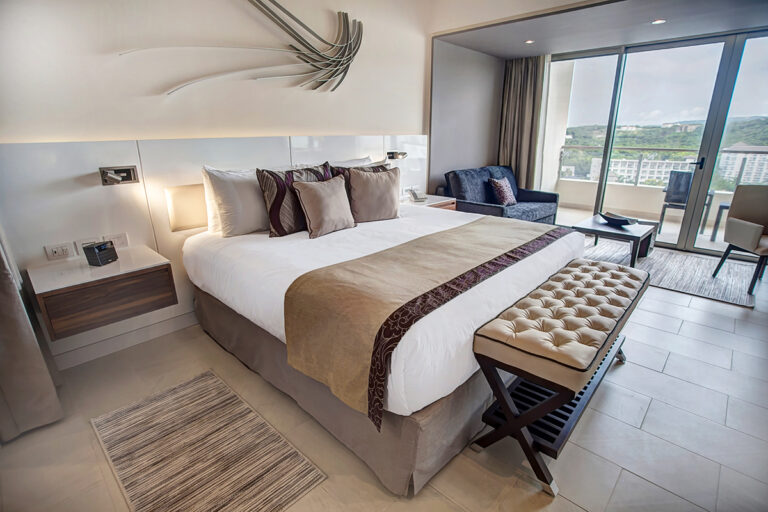 royalton_blue_waters_luxury_junior_suite_ocean_view-4-6254826828c16