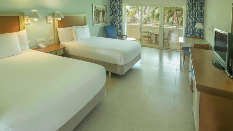 iberostar punta cana - hotel room