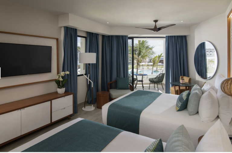 Jr Suite Pool View