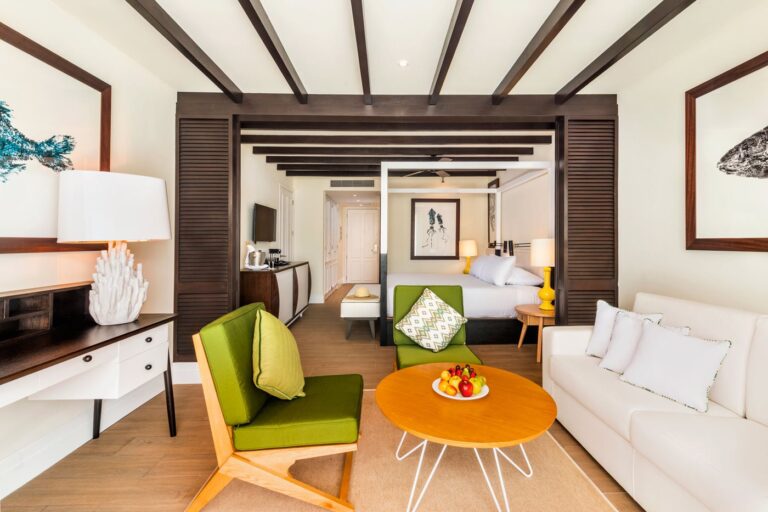 riv-ocean-riviera-paradise-room-js-01