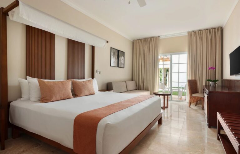 Sunscape coco eluxe king tropical view