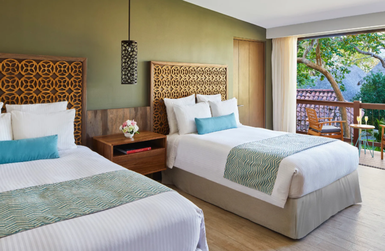 Secrets Papagayo - bungalow suite tropical view double