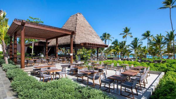 PUJ-Lopesan-Costa-Bavaro-Resort-Resto-Unique-Beach-Club-001-jpg