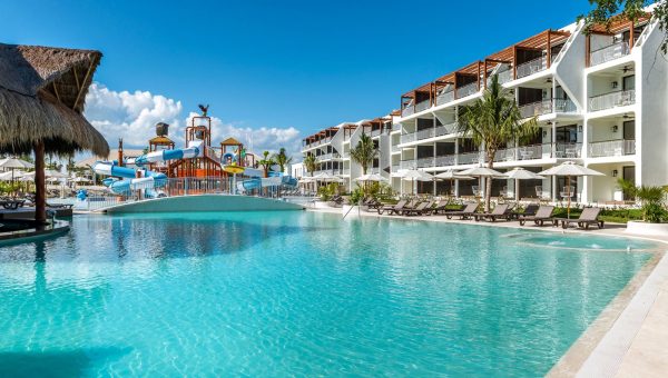 riv-ocean-riviera-paradise-pool-daisy-03 riv-ocean-riviera-paradise-pool-daisy-03